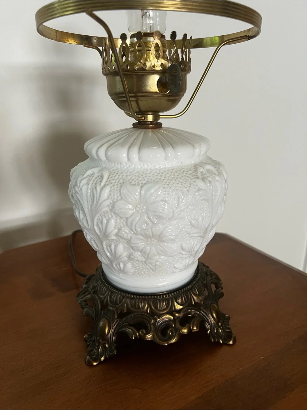 VTG Fenton Milk Glass Poppy 3-way Table Lamp Antique Brass Metal Base Only